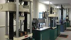 Work environment monitoring station installed in a lab